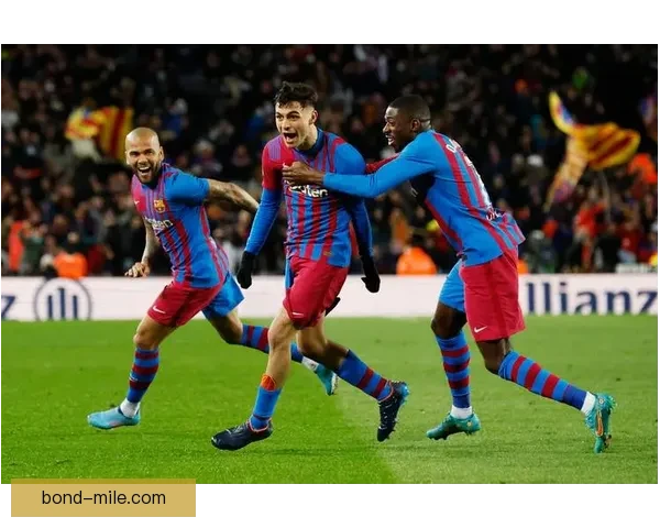 2025夏季转会窗最新动态西汉姆联引进巴萨租借小将